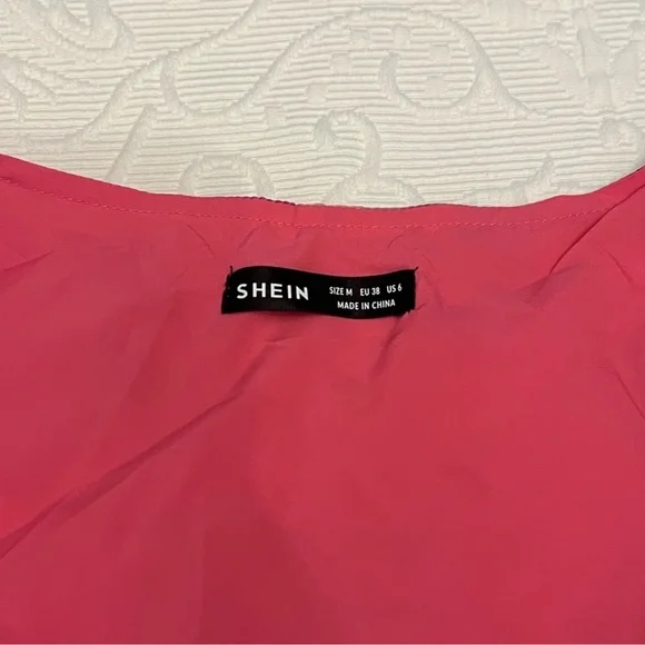 SHEIN | Pink Marble Swirl Matching Set - Picture 3 of 7